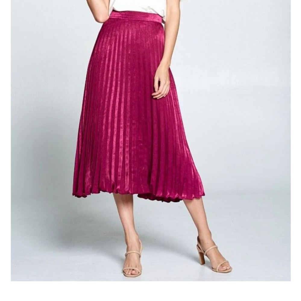 Ellison Skirt,Size S, Maroon
